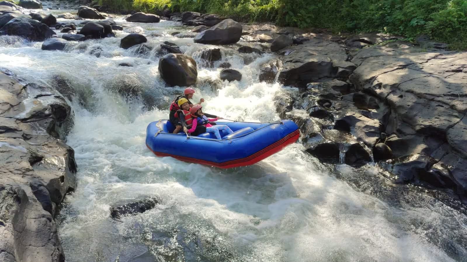 Lombok rafting adventure